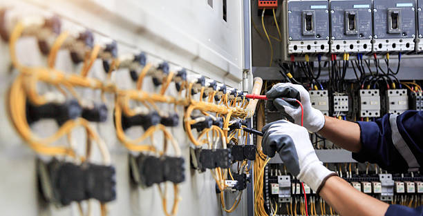 Professional Electrician technician working in Troutdale, OR